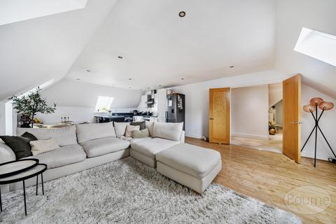 2 bedroom apartment for sale, Woodgate Close, Cobham, Surrey, KT11