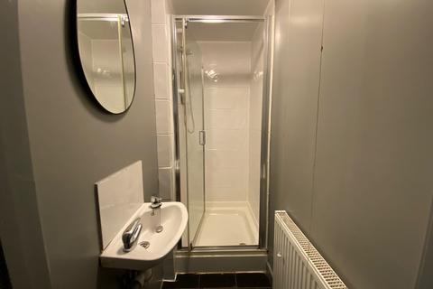5 bedroom apartment to rent, Eaton Crescent, Uplands, Swansea