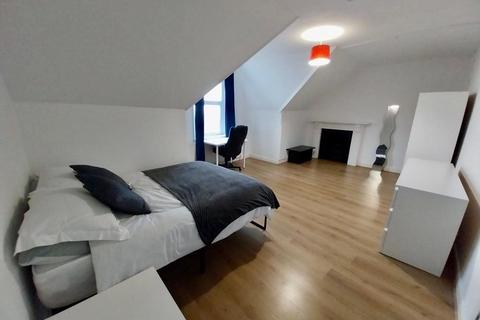 5 bedroom apartment to rent, Eaton Crescent, Uplands, Swansea