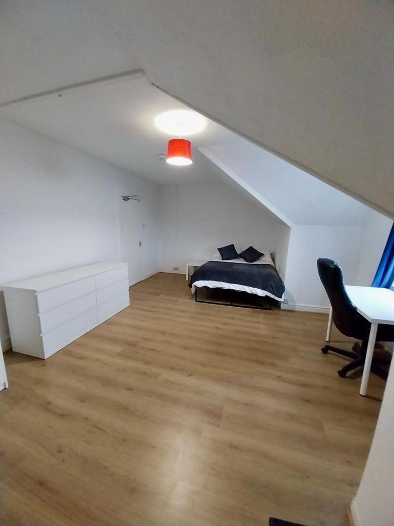 Top Floor Rear