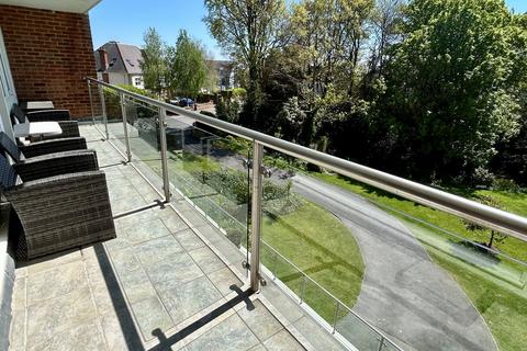 2 bedroom apartment for sale, Sandbourne Road, ALUM CHINE, BH4