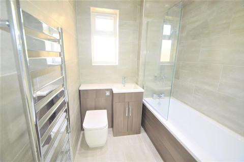 5 bedroom property to rent, Fairlands Avenue, Buckhurst Hill, IG9
