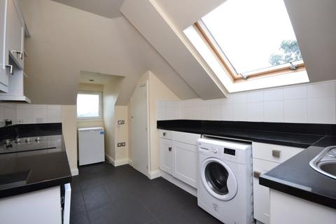 3 bedroom apartment for sale, Vincent Close, Bromley