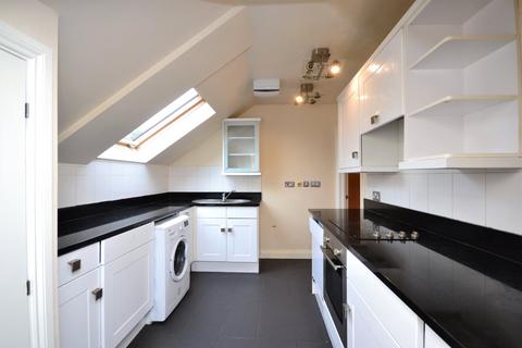 3 bedroom apartment for sale, Vincent Close, Bromley