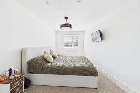 60 Boverton Avenue, Brockworth, Gloucester, GL3 4ER