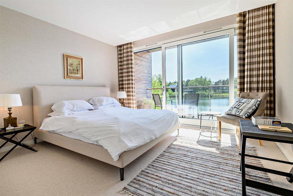 8642286-interior22-800.jpg