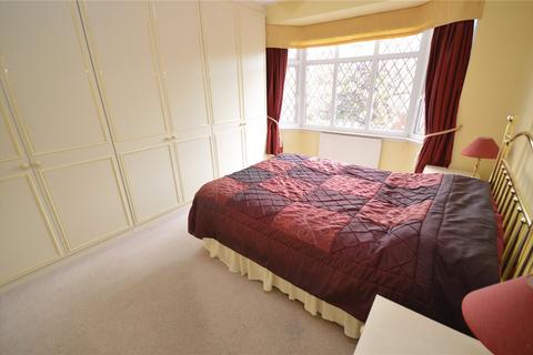 16 Westlecote Gardens, Luton, LU2 7DR