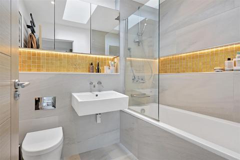 2 bedroom semi-detached house for sale, Vinery Road, Cambridge CB1