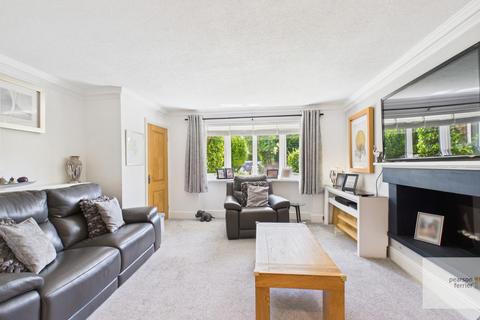 4 bedroom detached house for sale, Nuttall Close, Ramsbottom BL0