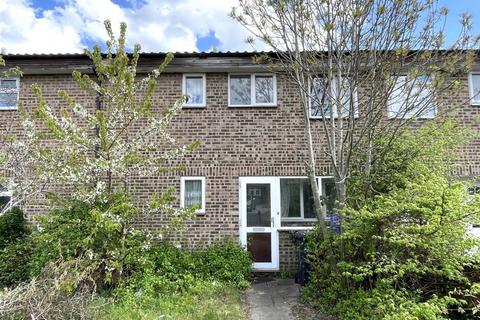 38 Brampton Close, Cheshunt, Waltham Cross, EN7 6HZ