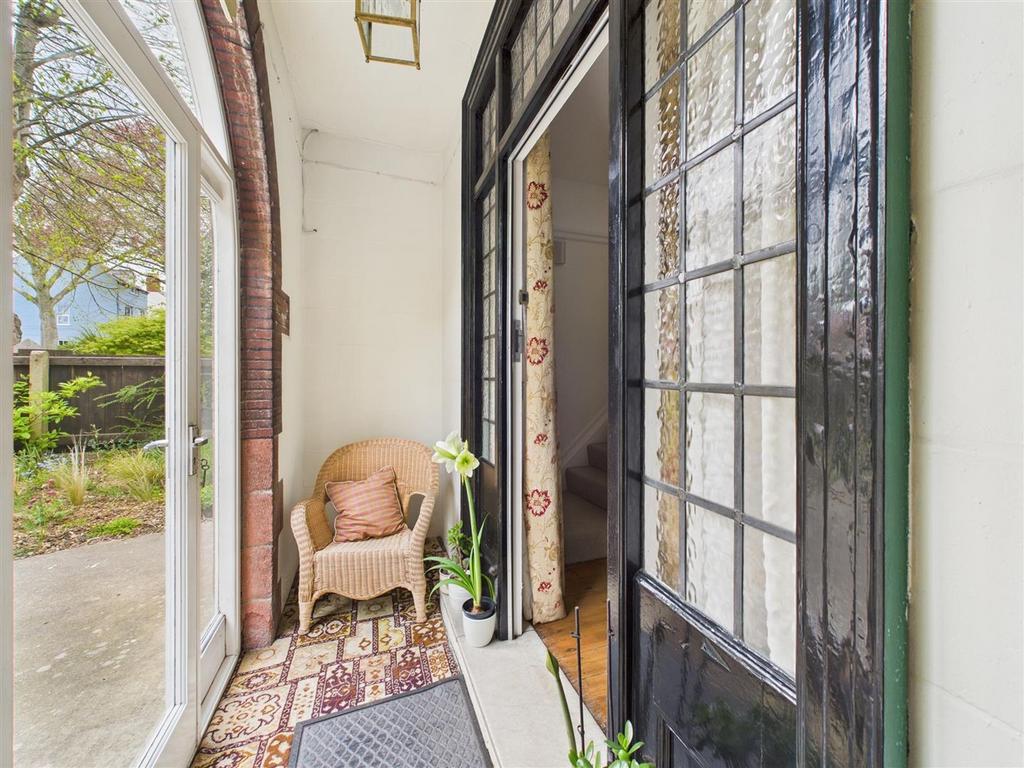 Entrance porch