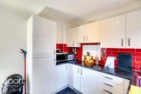 3 bedroom detached house for sale, St Marys Avenue, Leicester