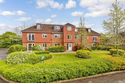 2 bedroom ground floor flat for sale, Giblets Lane, Horsham, West Sussex