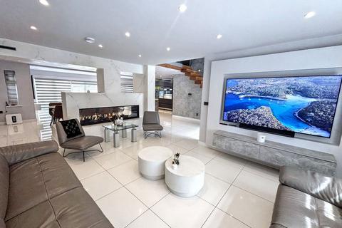 undefined, Davyhulme Road, Urmston, Manchester