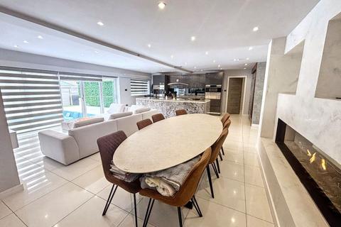 undefined, Davyhulme Road, Urmston, Manchester