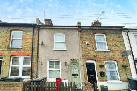 13 Mead Road, Gravesend, DA11 7PP