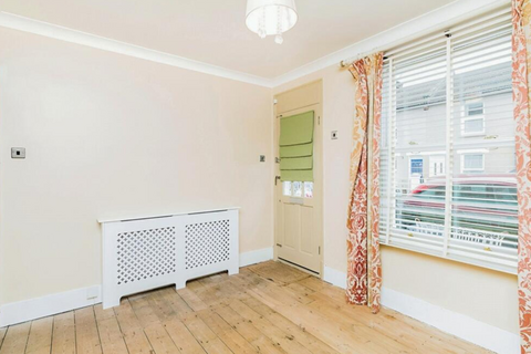 13 Mead Road, Gravesend, DA11 7PP