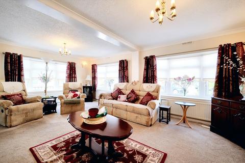 2 bedroom mobile home for sale, Mill Farm Park, Bulkington