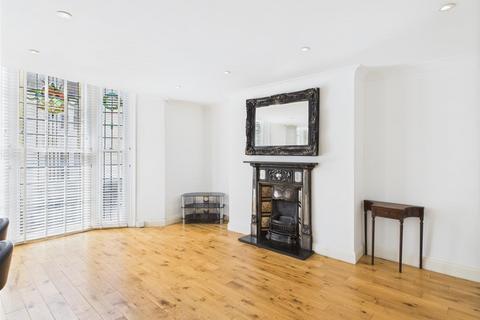 1 bedroom flat to rent, East Street, Brighton