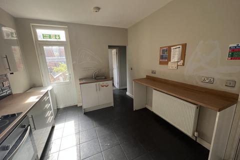 32 Rockingham Road, Wheatley, Doncaster, DN2 4BN