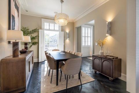 1 Blenheim Road, London, NW8 0LU