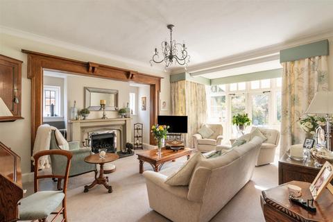 76 Broad Oaks Road, Solihull, B91 1HZ