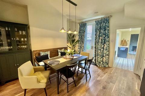 3 bedroom house to rent, George Street, York