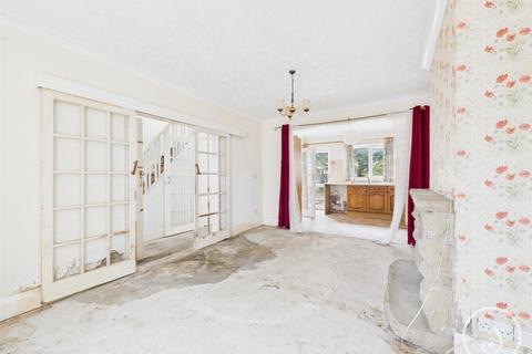 3 bedroom semi-detached house for sale, Swinnow Avenue, Leeds