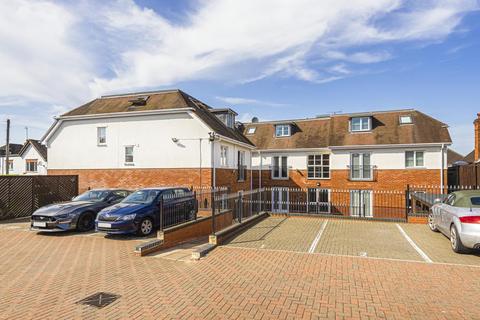 2 bedroom apartment to rent, Palmerstone Road,  Earley,  RG6