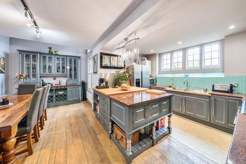 4 bedroom end of terrace house for sale, Hitcham Lane, Burnham, Buckinghamshire, SL1