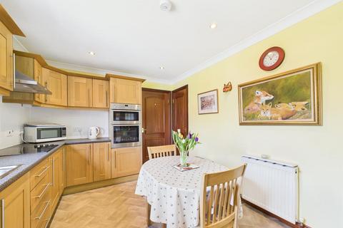 4 bedroom detached bungalow for sale, Kinclaven Gardens, Murthly PH1