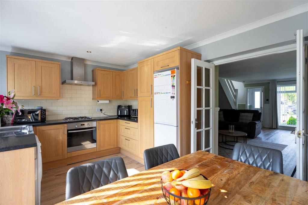 2 Selkirk Way-19.jpg
