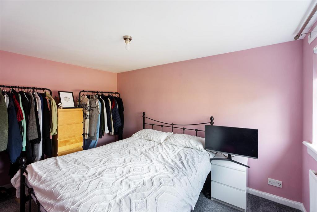 2 Selkirk Way-32.jpg