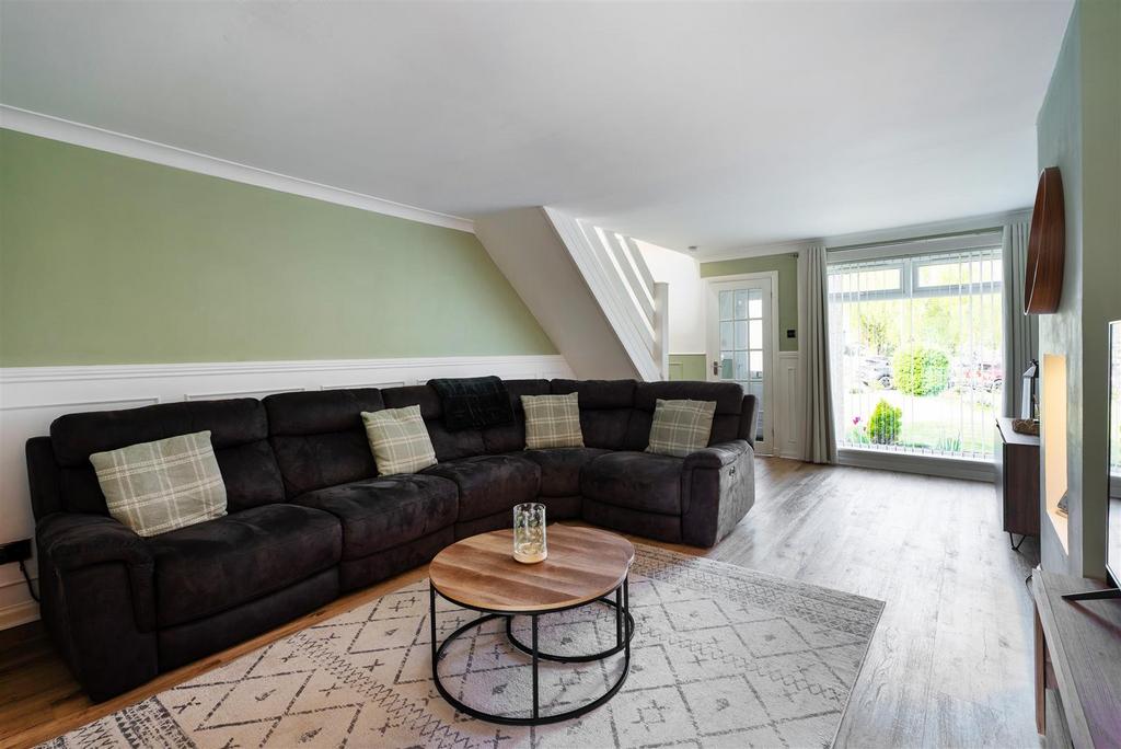 2 Selkirk Way-28.jpg