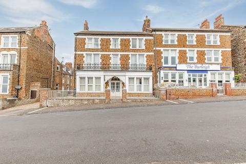 7 bedroom semi-detached house for sale, Hunstanton