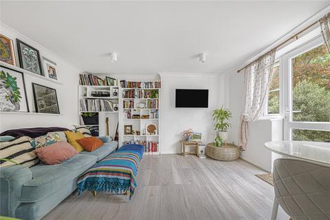 8 Croftongate Way, London, SE4 2DL