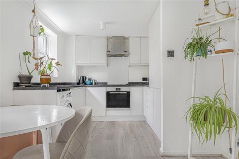 8 Croftongate Way, London, SE4 2DL