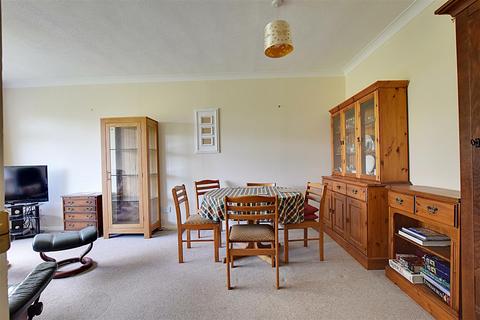 2 bedroom retirement property for sale, St. Marks Close, Bexhill-On-Sea