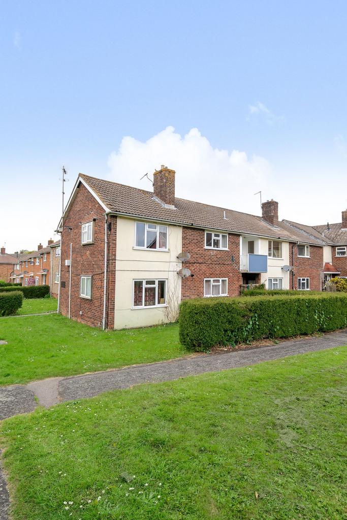 6285 Warren Way Warren Way, South Ham 2 bed flat - £195,000