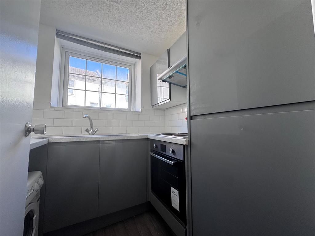 F2 SMC Kitchen.jpg