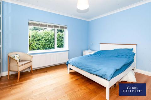 3 bedroom house to rent, Maltmans Lane, Chalfont St. Peter, SL9