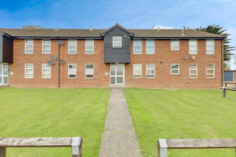 7, Cleveden House Broadlands, Benfleet, SS7 3BD