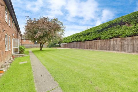 7, Cleveden House Broadlands, Benfleet, SS7 3BD