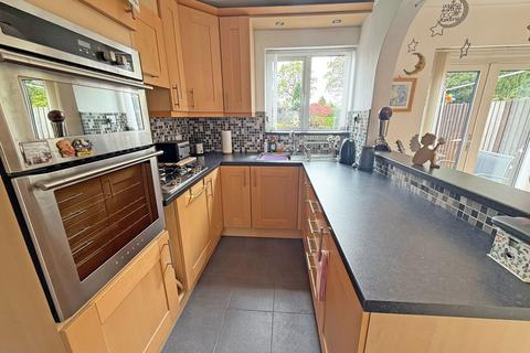 undefined, Lugtrout Lane, Solihull, B91 2SB