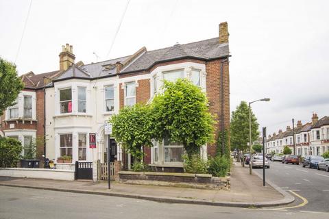Sainfoin Road, London SW17