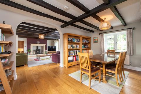 The Coach House Chestnut Square, Wellesbourne, Warwick, CV35 9QR