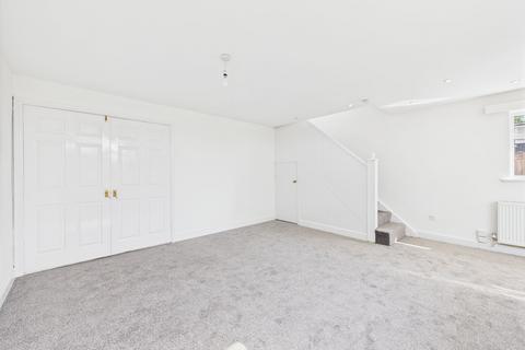 3 bedroom semi-detached house to rent, Sycamore Avenue, Manchester M29