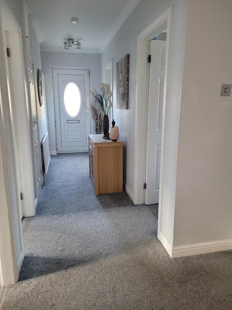 Hallway.jpg