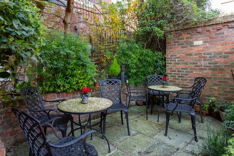 4, The Old Brewery Ogleforth, York, YO1 7JG