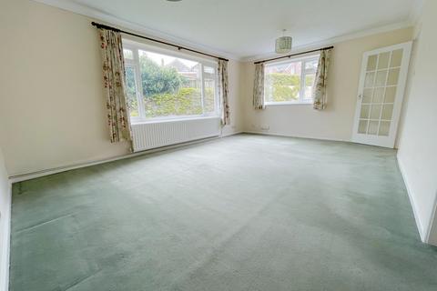 2 bedroom bungalow for sale, High Howe Lane, Bournemouth, BH11 9